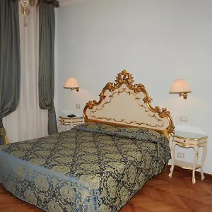 https://alloggi-santa-sofia.hotelinveneto.com